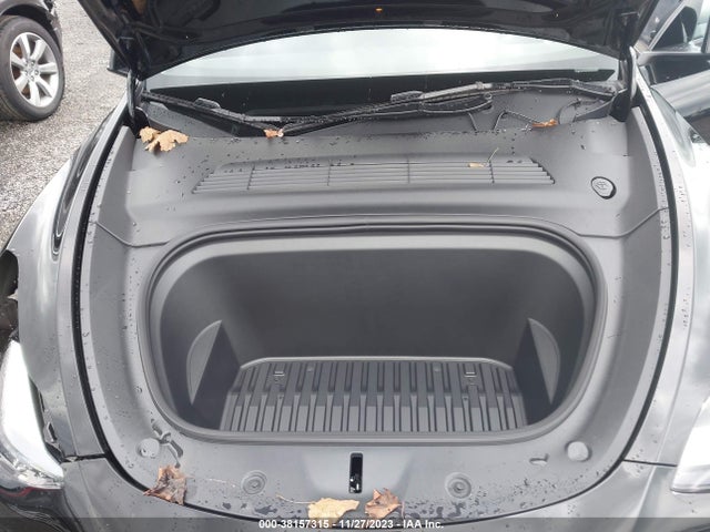 2023 TESLA MODEL Y 7SAYGAEE0PF863422 Photo 9