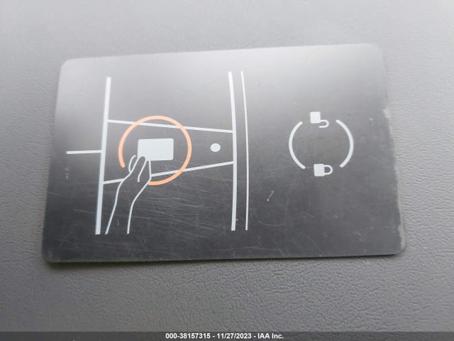 2023 TESLA MODEL Y 7SAYGAEE0PF863422 Photo 10