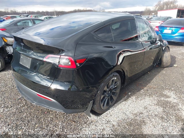 2023 TESLA MODEL Y 7SAYGAEE0PF863422 Photo 3