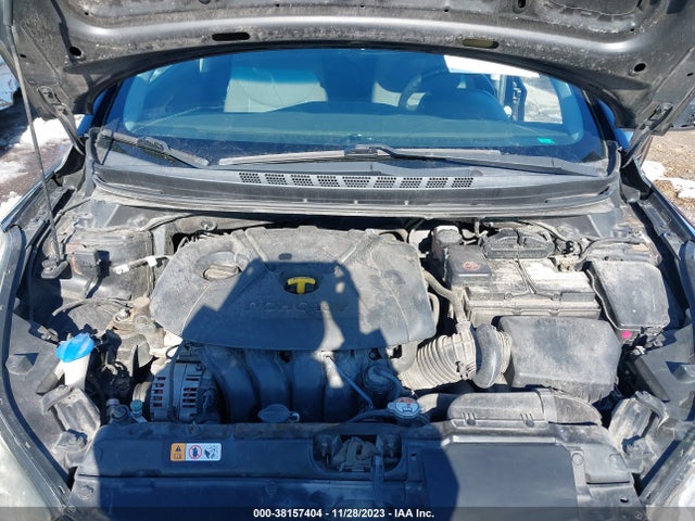 2016 HYUNDAI ELANTRA SE VIN: 5NPDH4AE5GH653142