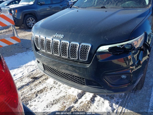 1C4PJMCBXKD158258 Jeep Cherokee Latitude 4x4