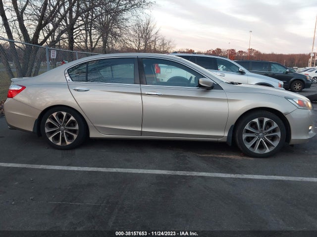 Honda Accord Sport 2015 1HGCR2F57FA218815 Image 13
