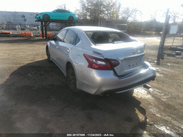 Nissan Altima 2.5 S 2018 1N4AL3AP4JC194062 Image 3