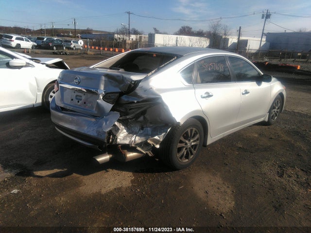 Nissan Altima 2.5 S 2018 1N4AL3AP4JC194062 Image 4