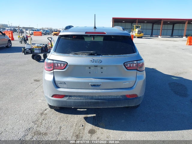 3C4NJCBB9JT502268 Jeep Compass Latitude Fwd