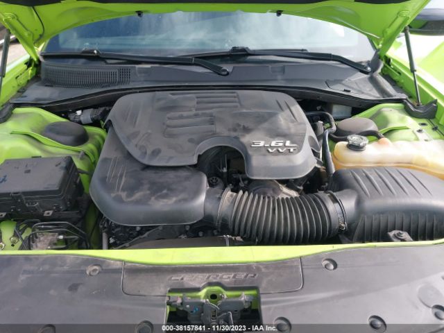 2C3CDXBG5KH700295 Dodge Charger Sxt Rwd