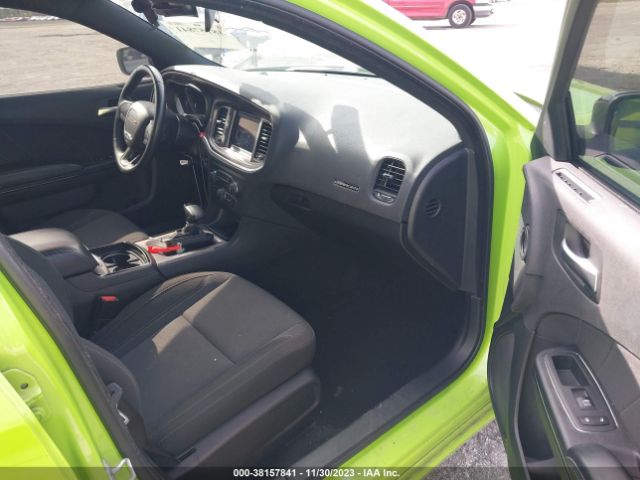 2C3CDXBG5KH700295 Dodge Charger Sxt Rwd