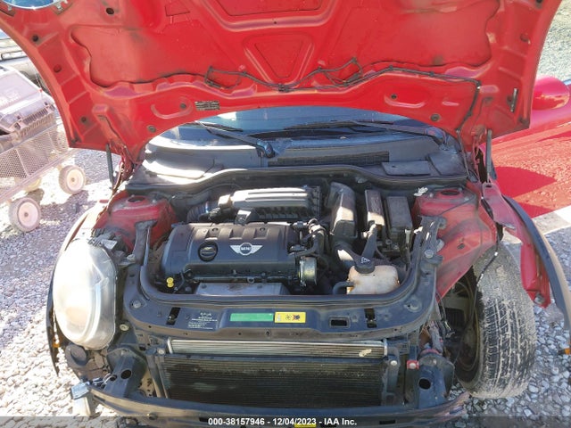 2010 MINI COOPER CLUBMAN WMWML3C53ATX52063 Photo 9