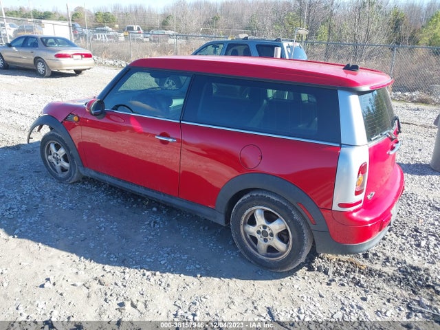 2010 MINI COOPER CLUBMAN WMWML3C53ATX52063 Photo 2
