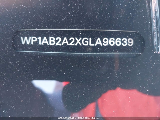 2016 PORSCHE CAYENNE WP1AB2A2XGLA96639 Photo 8