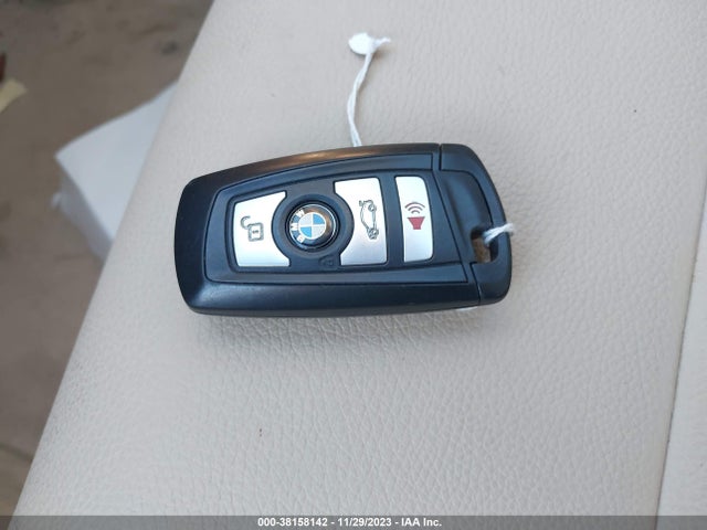 BMW 535i Xdrive 2014 WBA5B3C53ED531988 Image 11