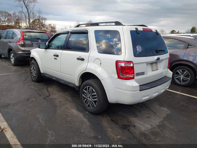 2009 FORD ESCAPE XLT VIN: 1FMCU03719KA86507