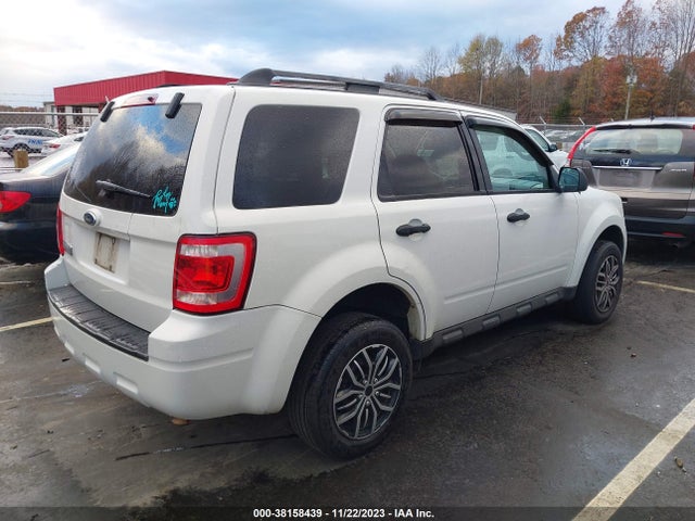 2009 FORD ESCAPE XLT VIN: 1FMCU03719KA86507