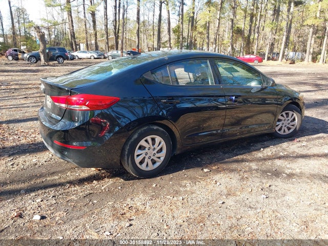 2017 HYUNDAI ELANTRA SE VIN: 5NPD74LF4HH144038