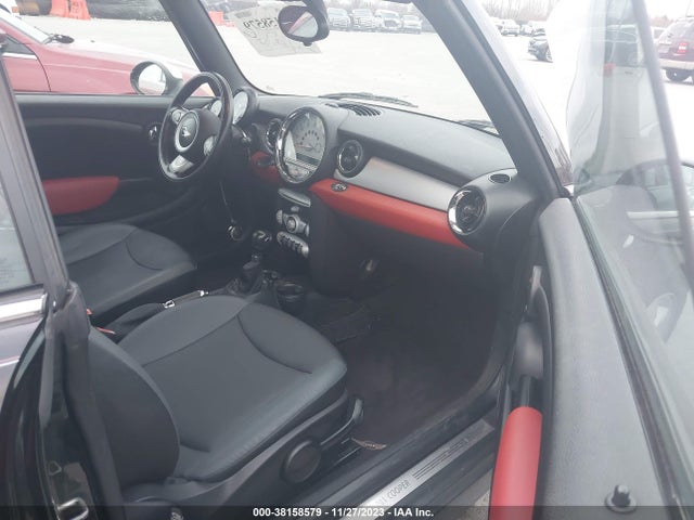 2009 MINI COOPER WMWMR33519TU95883 Photo 4