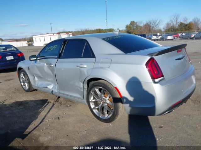 2021 CHRYSLER 300 2C3CCABG0MH546047 Photo 2