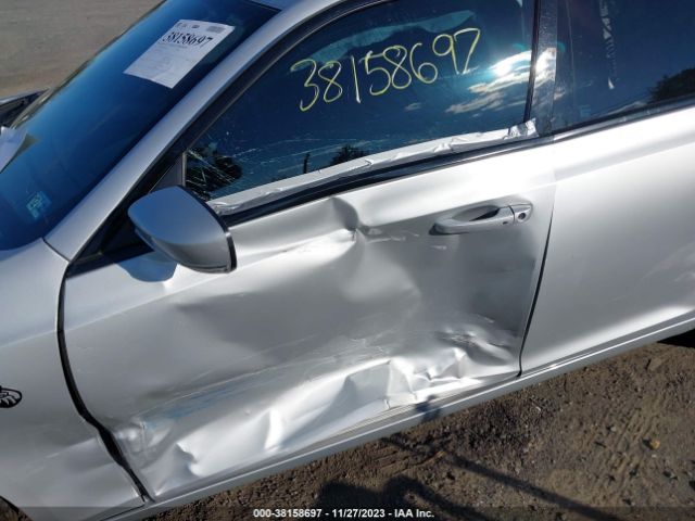 2021 CHRYSLER 300 2C3CCABG0MH546047 Photo 5