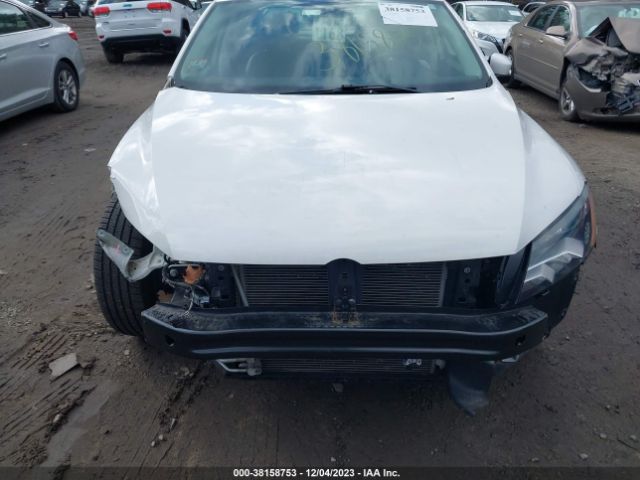 1VWAS7A3XFC108369 Volkswagen Passat 1.8t Limited Edition