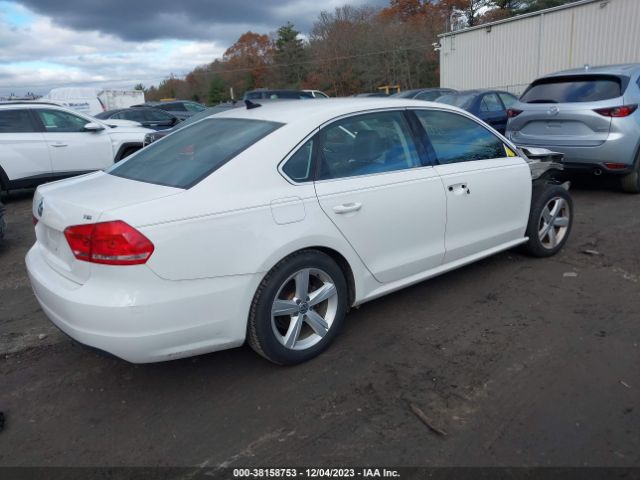 1VWAS7A3XFC108369 Volkswagen Passat 1.8t Limited Edition