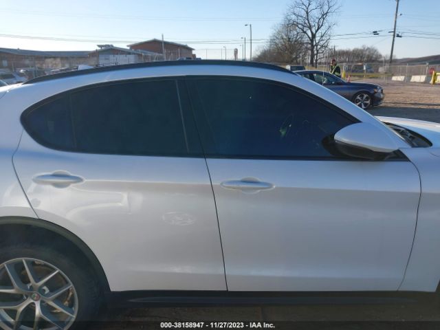 ZASFAKNN8J7B84255 Alfa Romeo Stelvio Ti Sport Awd