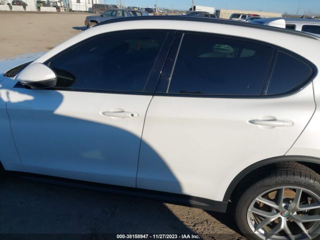ZASFAKNN8J7B84255 Alfa Romeo Stelvio Ti Sport Awd