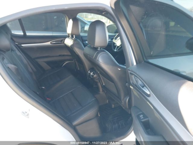 ZASFAKNN8J7B84255 Alfa Romeo Stelvio Ti Sport Awd