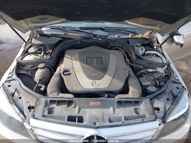 2011 MERCEDES-BENZ C 300 SPORT/LUXURY/ VIN: WDDGF5EB1BR185491