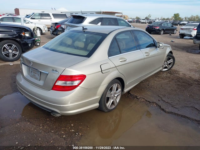 2011 MERCEDES-BENZ C 300 SPORT/LUXURY/ VIN: WDDGF5EB1BR185491