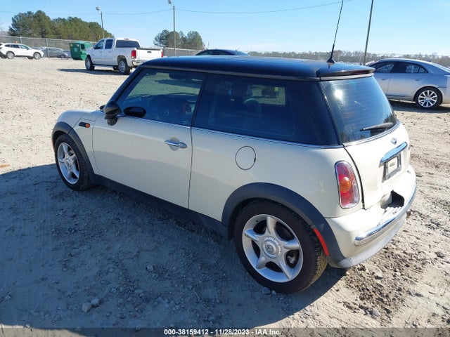 2003 MINI COOPER HARDTOP WMWRC33413TE19461 Photo 2