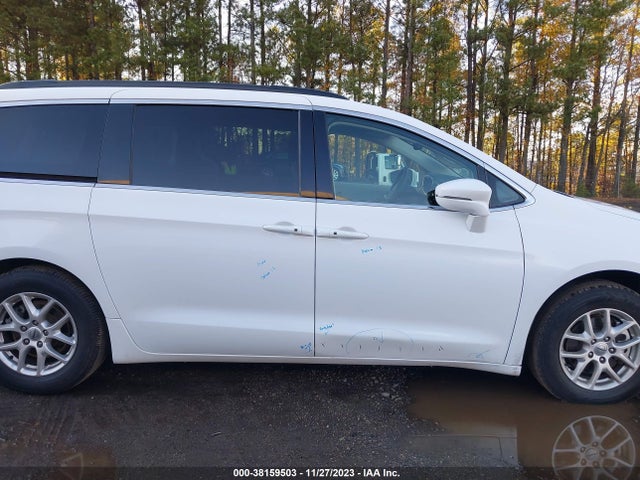 Chrysler Pacifica Touring L 2022 аукцион фото