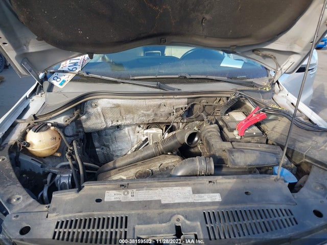 2012 VOLKSWAGEN TIGUAN SE VIN: WVGAV7AX7CW602806