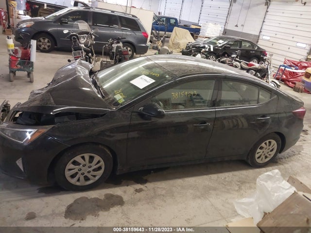 2019 HYUNDAI ELANTRA SE VIN: 5NPD74LF3KH416702