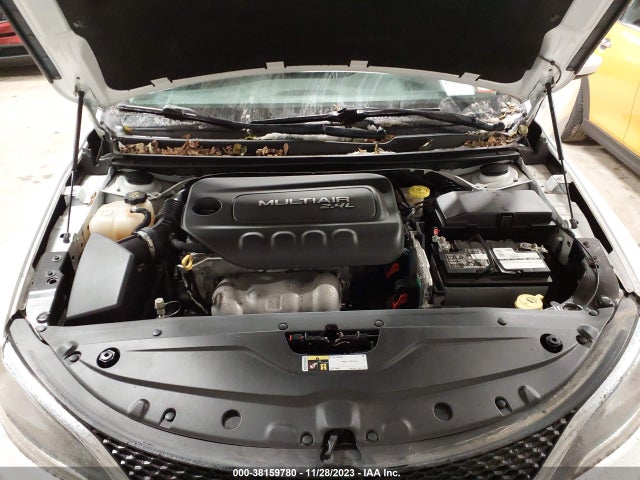 Chrysler 200 Limited Platinum 2017 1C3CCCAB2HN509855 Image 10