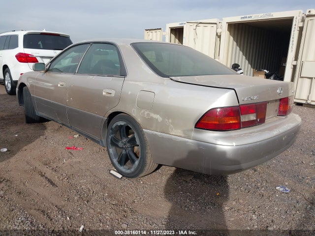 1998 LEXUS ES 300 VIN: JT8BF28G4W0133923