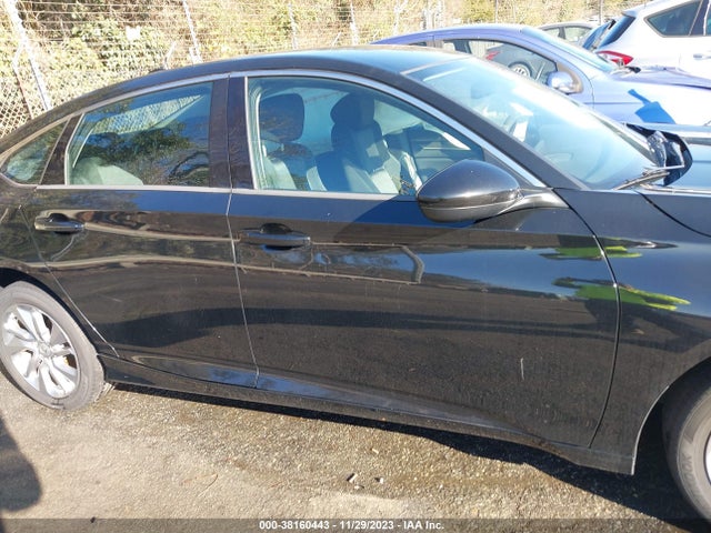 Honda ACCORD LX 2018 1HGCV1F17JA185939 Image 13