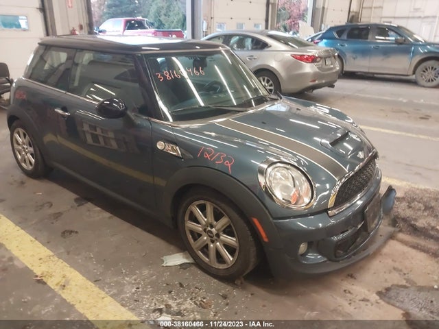 2011 MINI COOPER S WMWSV3C58BTY23468 Photo 0
