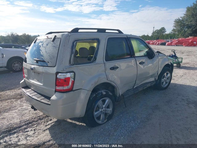 2008 FORD ESCAPE XLT VIN: 1FMCU03158KA57330