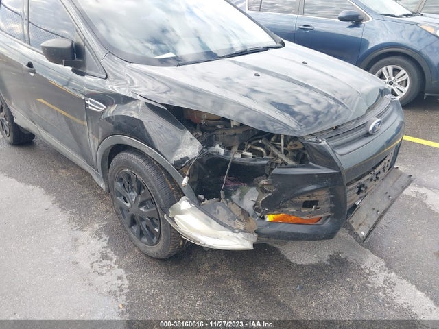 2015 FORD ESCAPE S VIN: 1FMCU0F70FUB77988