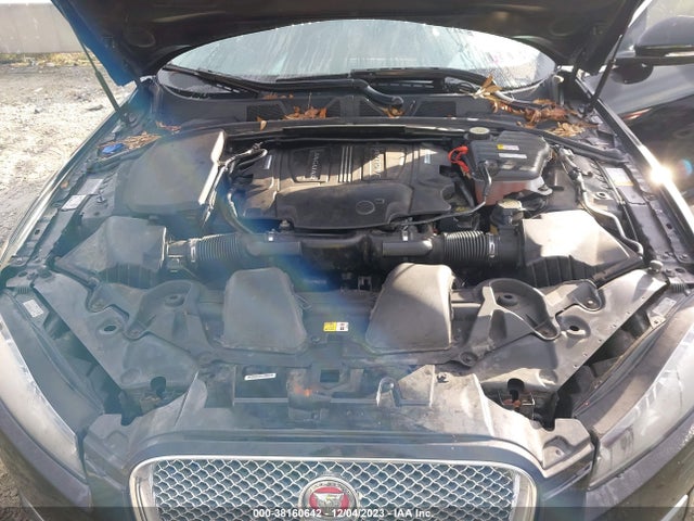 2014 JAGUAR XF SAJWJ0EFXE8U12330 Photo 9