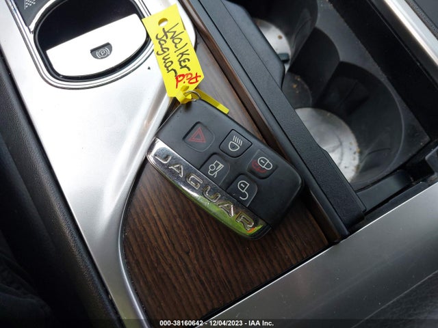 2014 JAGUAR XF SAJWJ0EFXE8U12330 Photo 10