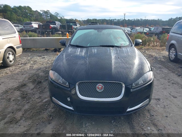 2014 JAGUAR XF SAJWJ0EFXE8U12330 Photo 5