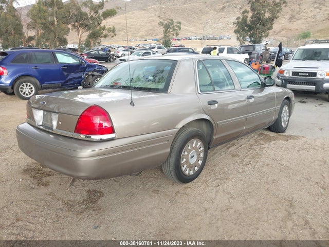 Продаж на аукціоні авто 2005 Ford Crown Victoria Standard, vin: 2FAFP73WX5X130557, номер лоту: 38160781
