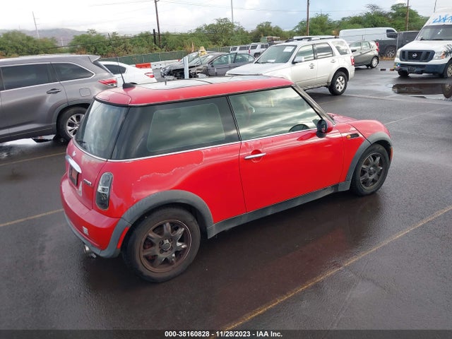 2006 MINI COOPER WMWRC33586TJ79173 Photo 3
