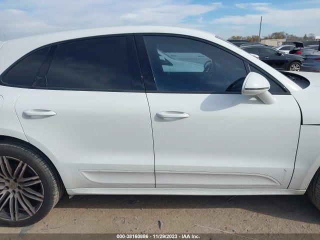 WP1AB2A59GLB57134 Porsche MACAN S