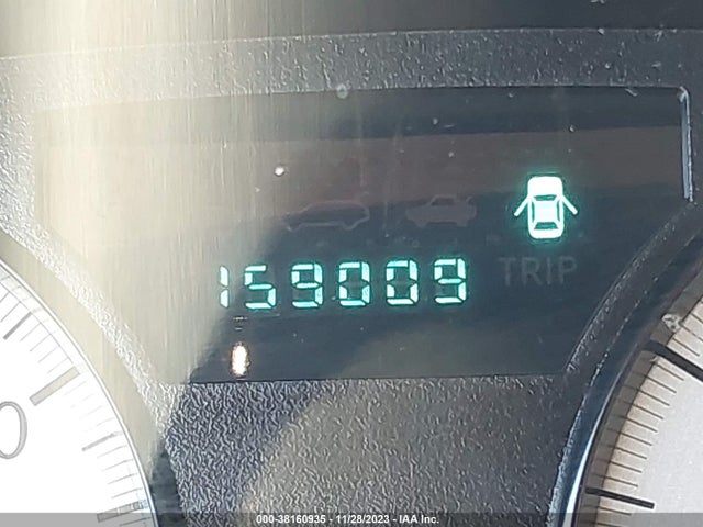 2008 CHRYSLER 300 LX VIN: 2C3KA43R58H158885