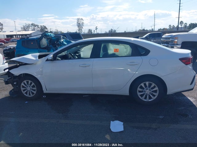 2021 KIA FORTE FE VIN: 3KPF24AD7ME290389