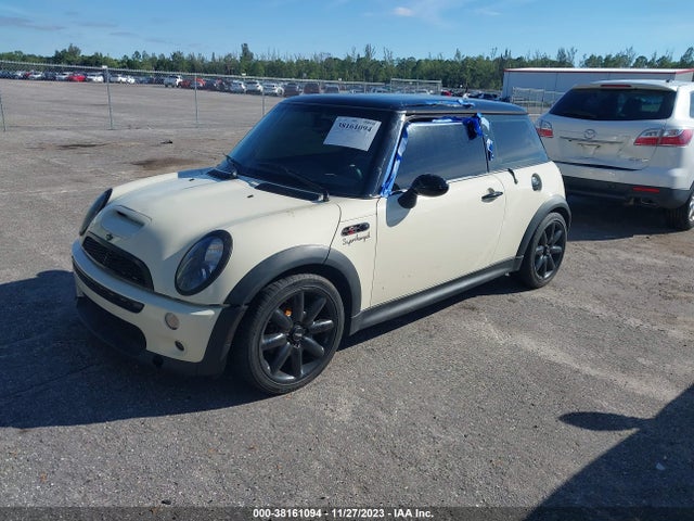 2006 MINI COOPER S WMWRE33536TL18488 Photo 1