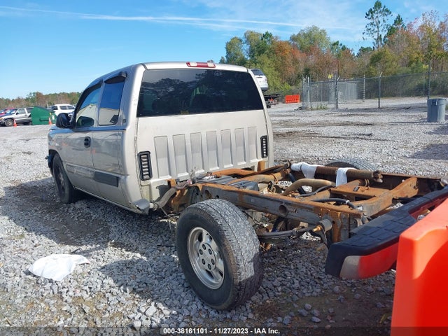 2003 CHEVROLET SILVERADO 1500 LS VIN: 2GCEC19T831155498