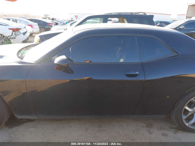 2C3CDZAG0GH108047 Dodge Challenger Sxt Plus