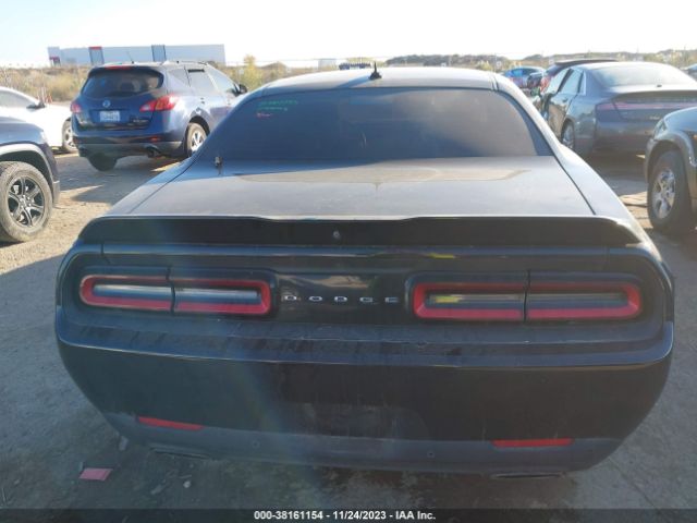 2C3CDZAG0GH108047 Dodge Challenger Sxt Plus